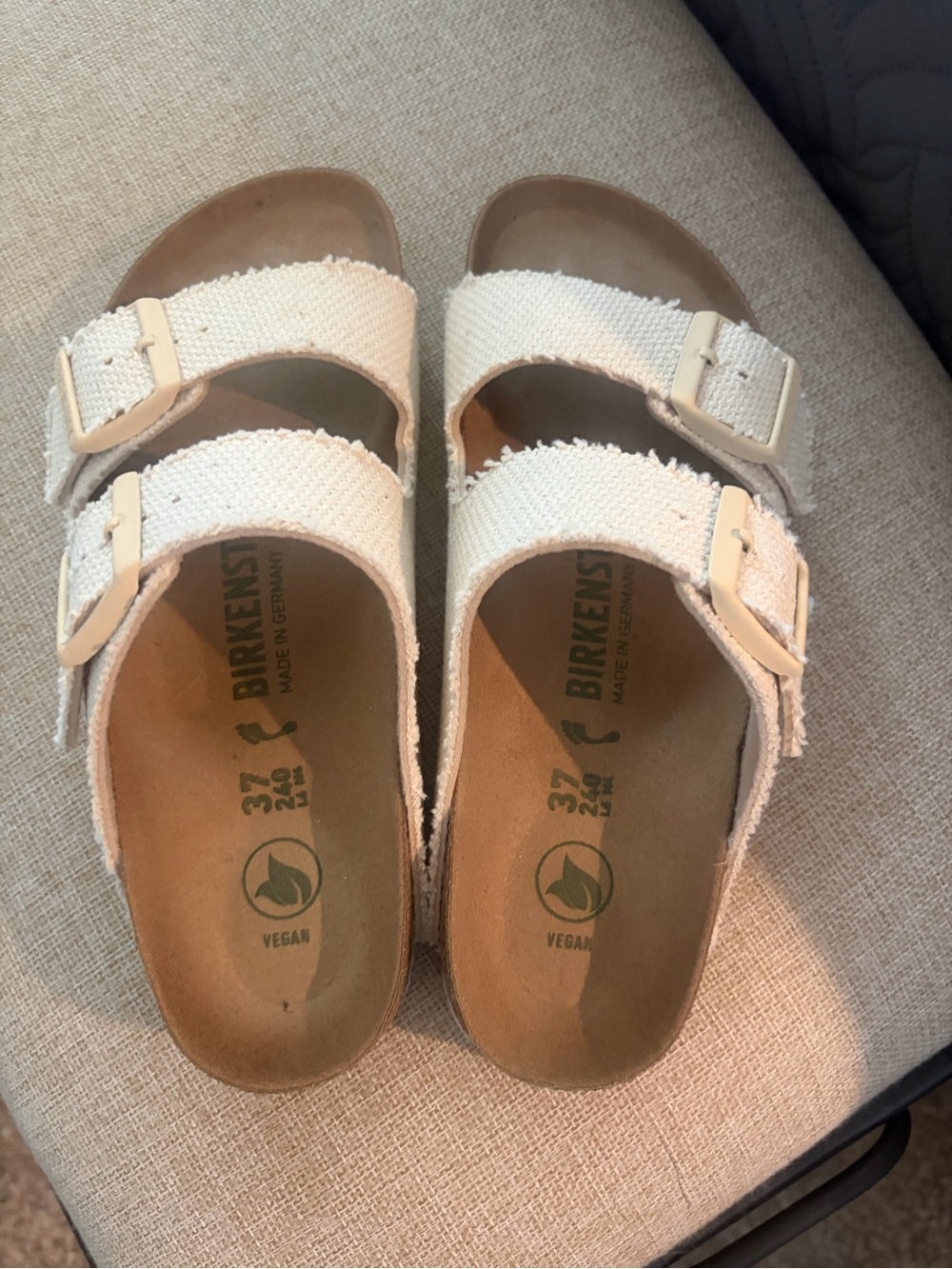Birkenstock womens White Two-Strap Vegan Sandals! Great condition!!